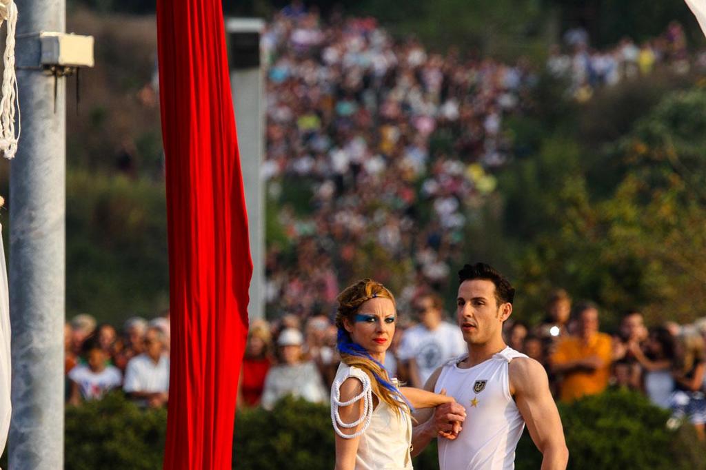 Opening Ceremony - Gymnastic Performance © ISAF 